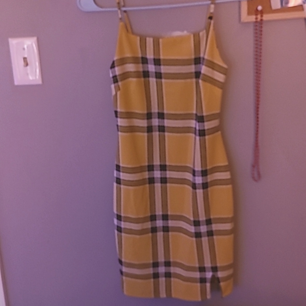 Cute Yellow Plaid Dress 💛🖤